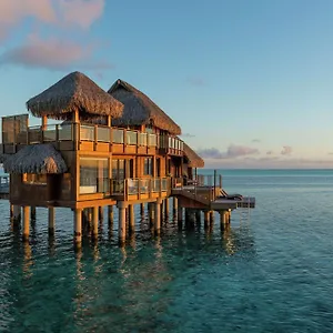 Resort Conrad Nui, Bora Bora